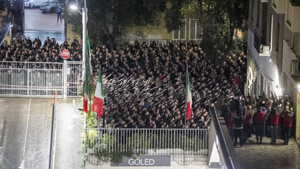 italia-fasistikos xairetismos